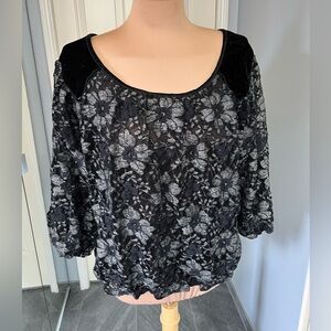 Max Edition Floral‎ Lace Overlay Pullover Whimsigoth Top